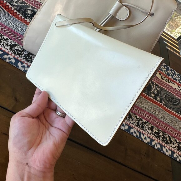 Salvatore Ferragamo Backpack Off-White Patent Leather with Pouch, Rare Vintage - Picture 6 of 14